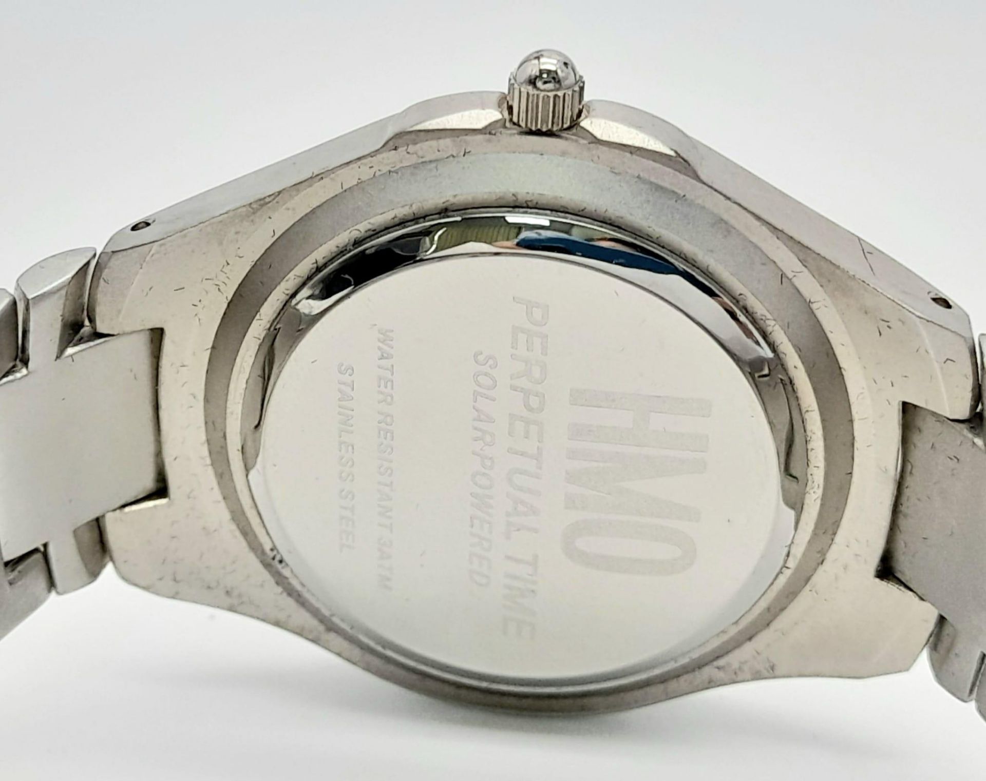 A Men’s Solar Powered Stainless Steel Watch by HMO. 40mm Case. Full Working Order. Comes Boxed. - Bild 8 aus 14