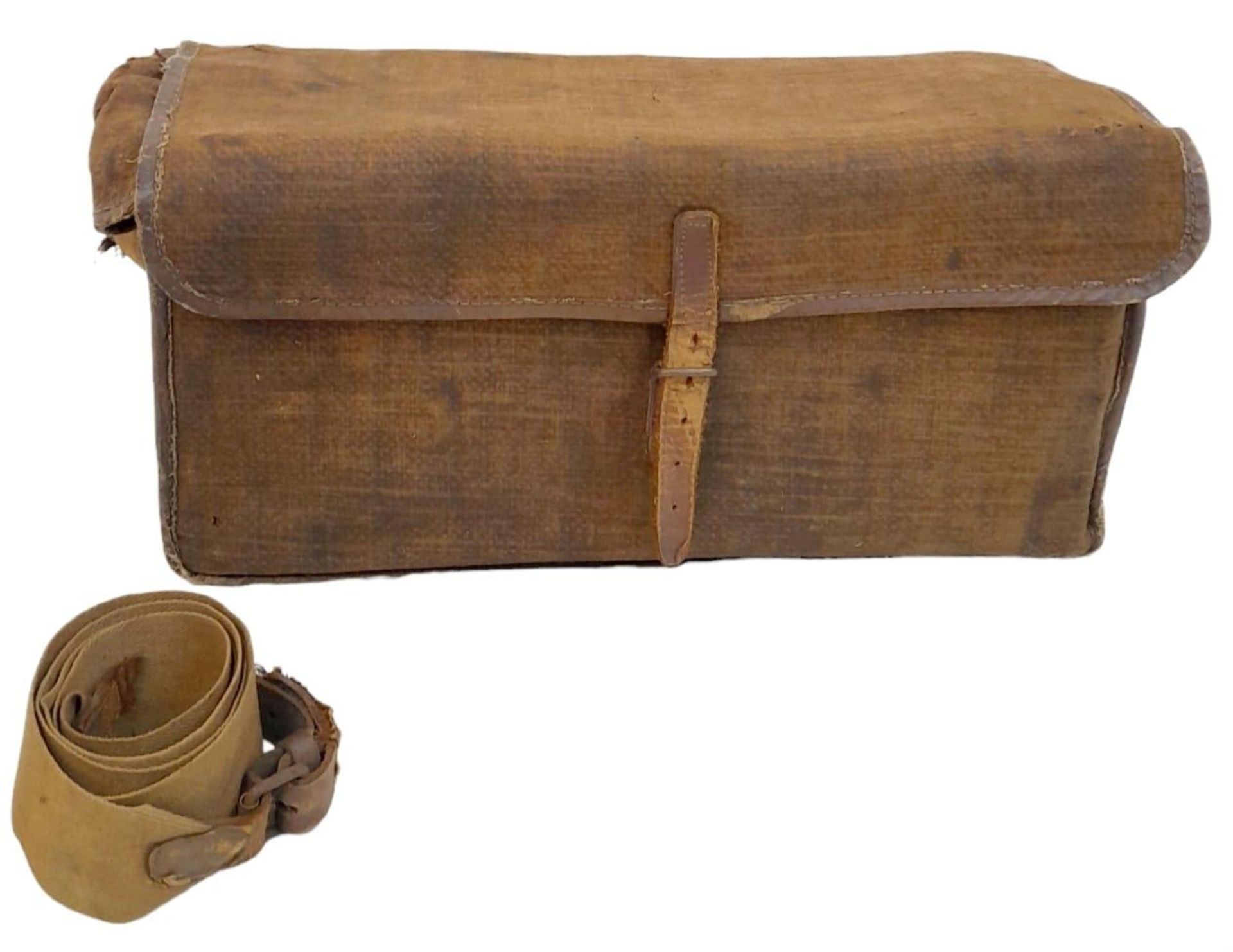 WW1 British Adams Folding Trench Periscope in its original canvas carry case. Circa 1916 - Image 4 of 5