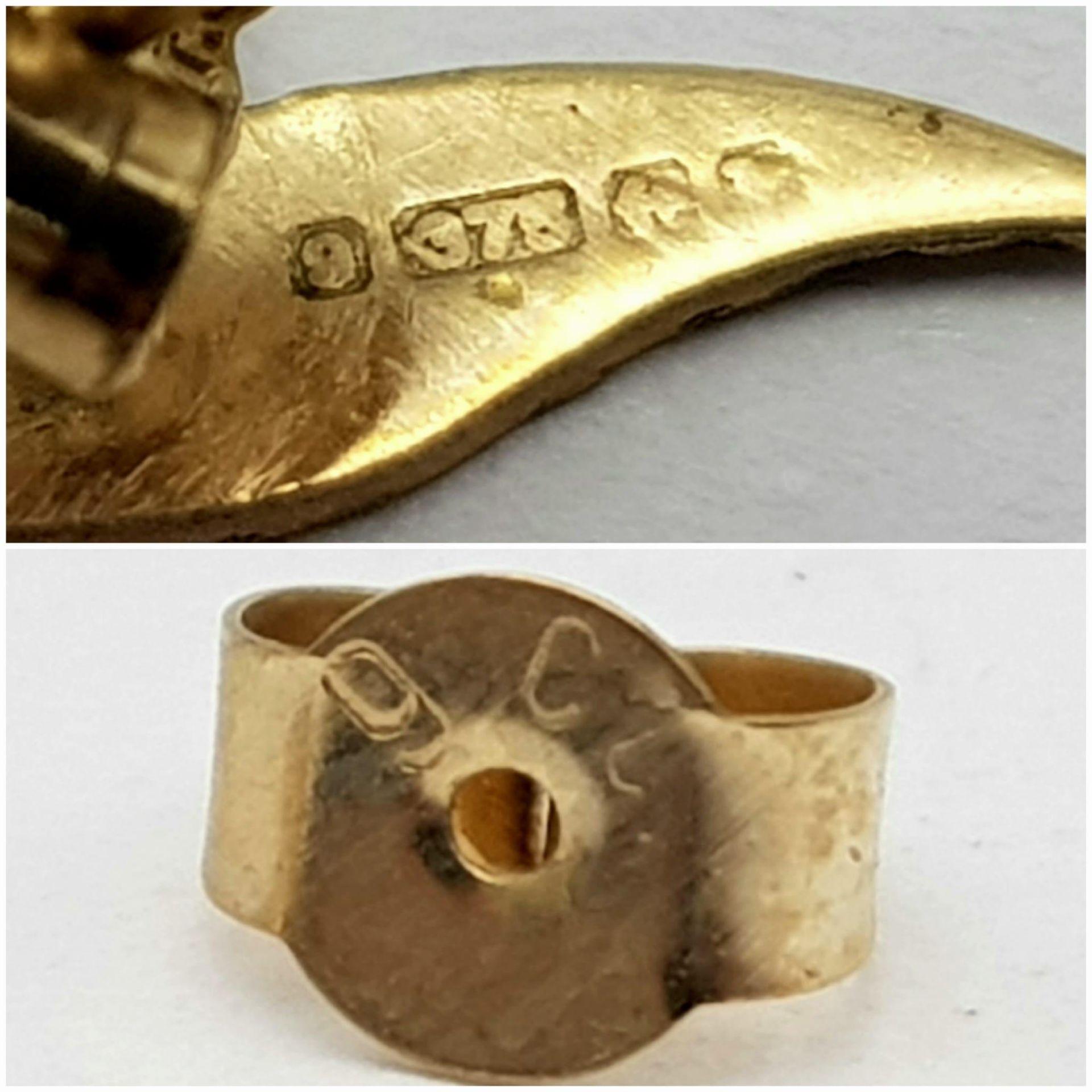 2X pairs of stylist 9K yellow gold earrings. Total weight 1.2G. Please see photos for details. - Bild 11 aus 11