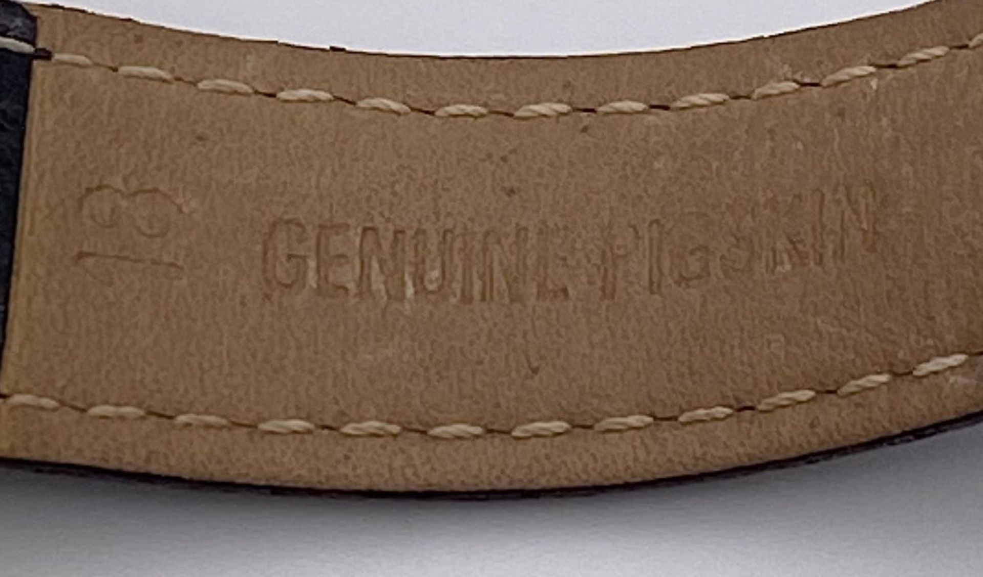 A Vintage Bulova 9K Gold Cased Mechanical Gents Watch. Black leather strap. 9K gold inscribed case - - Image 14 of 16