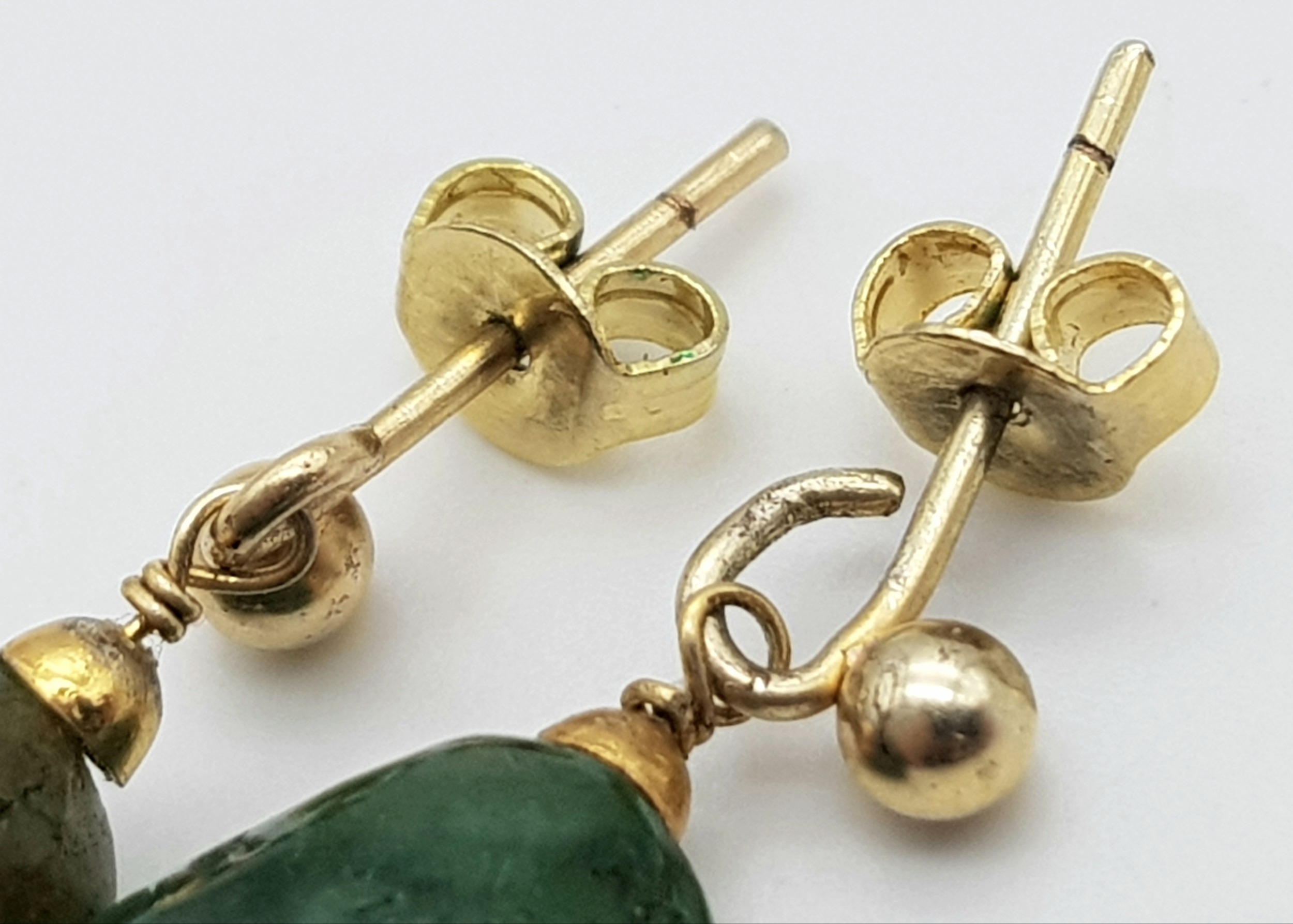 A Pair of Natural Emerald Earrings Set In Yellow Metal. - Image 3 of 3