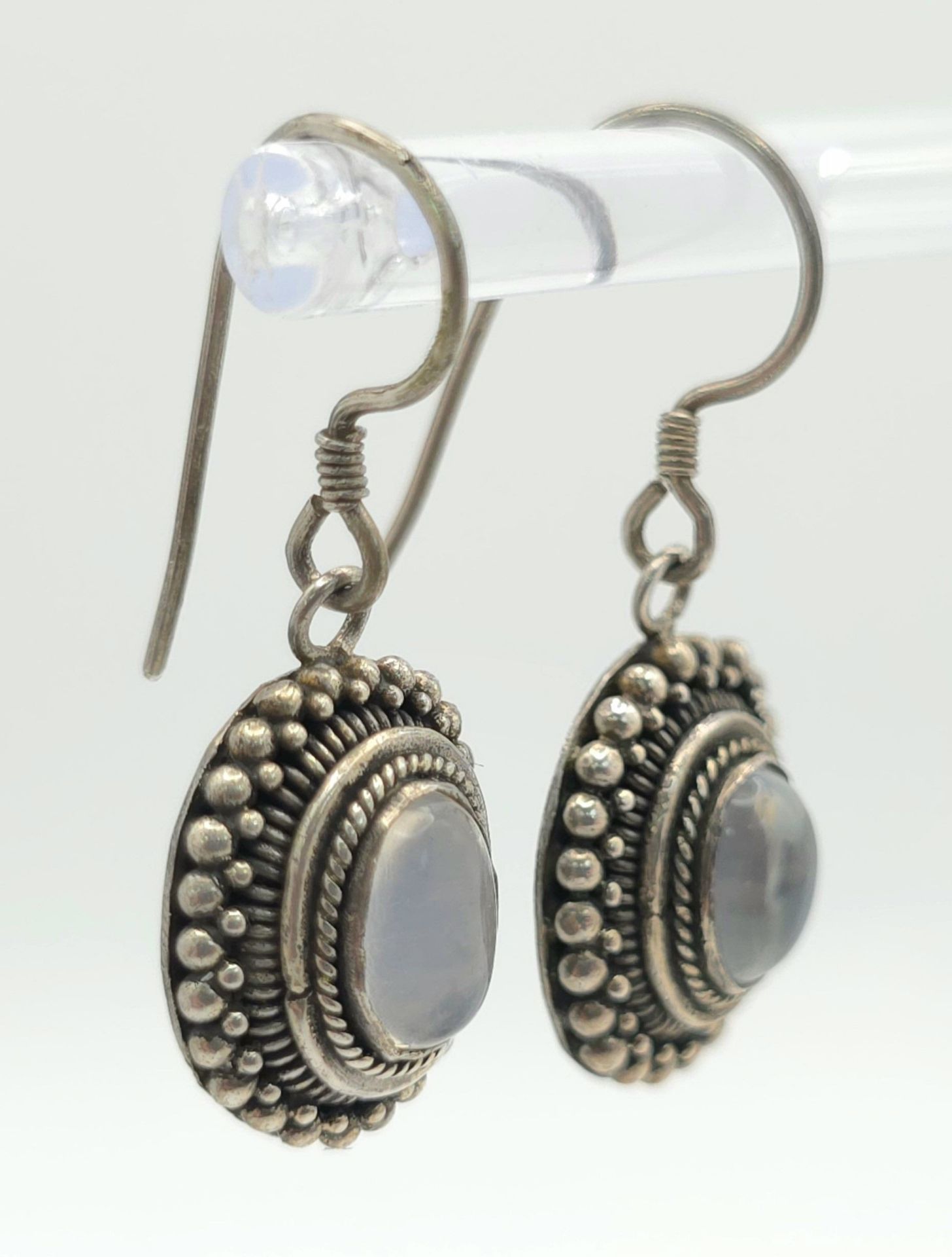 A Pair of Vintage Sterling Silver Moonstone Cabochon Earrings. 3.2cm Drop. Set with 8mm Oval Cut - Image 3 of 5