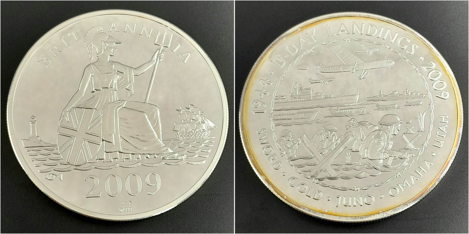 A Mint, Limited Edition, Fine Silver (999) 5 Ounce 2009, 65th Anniversary of the D-Day Landings