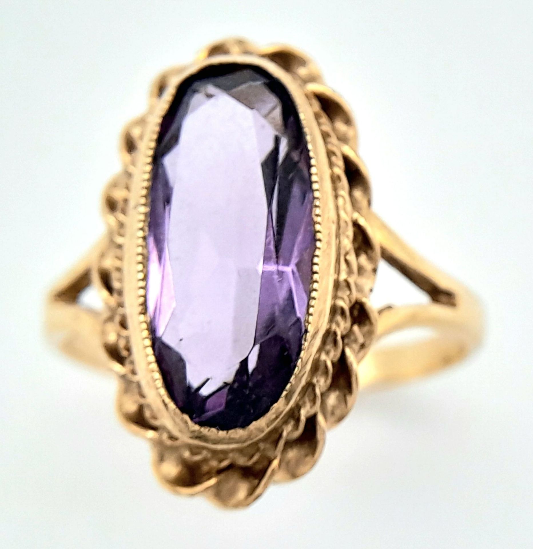 A 9K YELLOW GOLD AMETHYST SET VINTAGE RING. Size P, 3.8g total weight. Ref: SC 8038 - Image 2 of 7