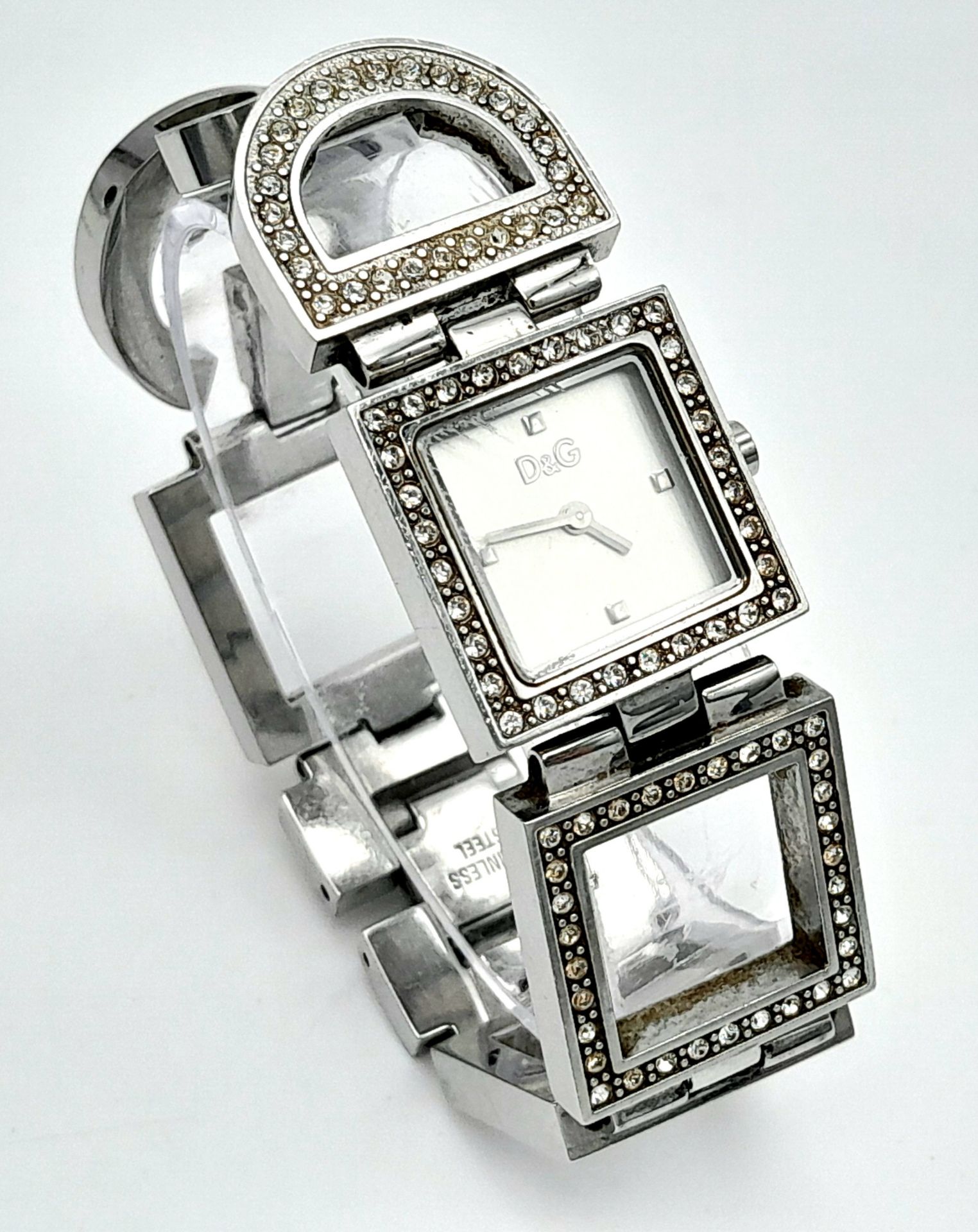 The very iconic ladies DOLCE & GABBANA watch with the D & G logo studded in Swarovski crystals. - Image 3 of 7