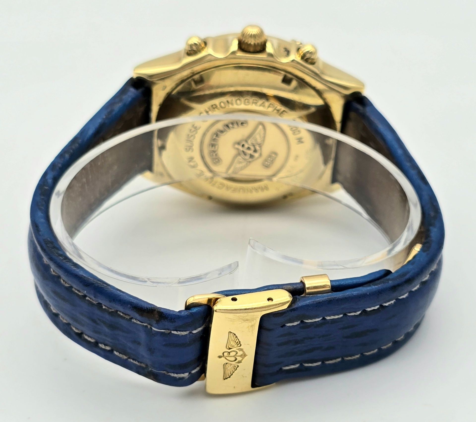 An 18K Gold Breitling Chronograph Gents Watch. Breitling blue leather strap with 18k gold clasp. 18k - Bild 4 aus 8