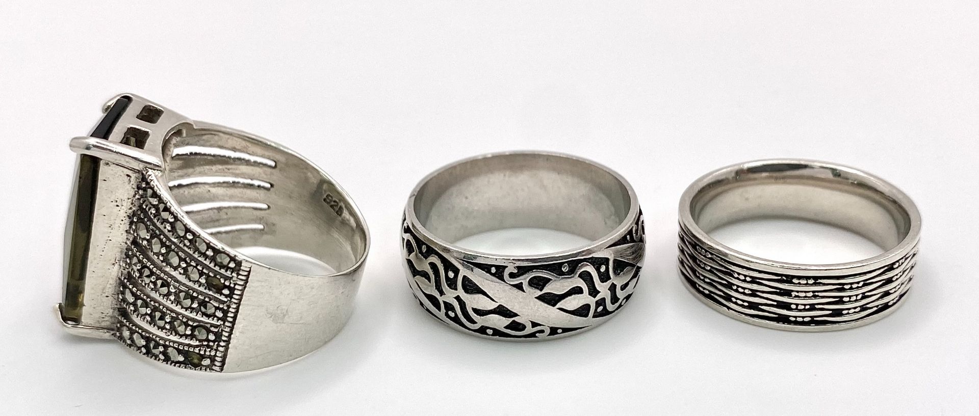 Three Different Style 925 Silver Rings. Sizes: 2 x R, 1 x U. - Image 3 of 6