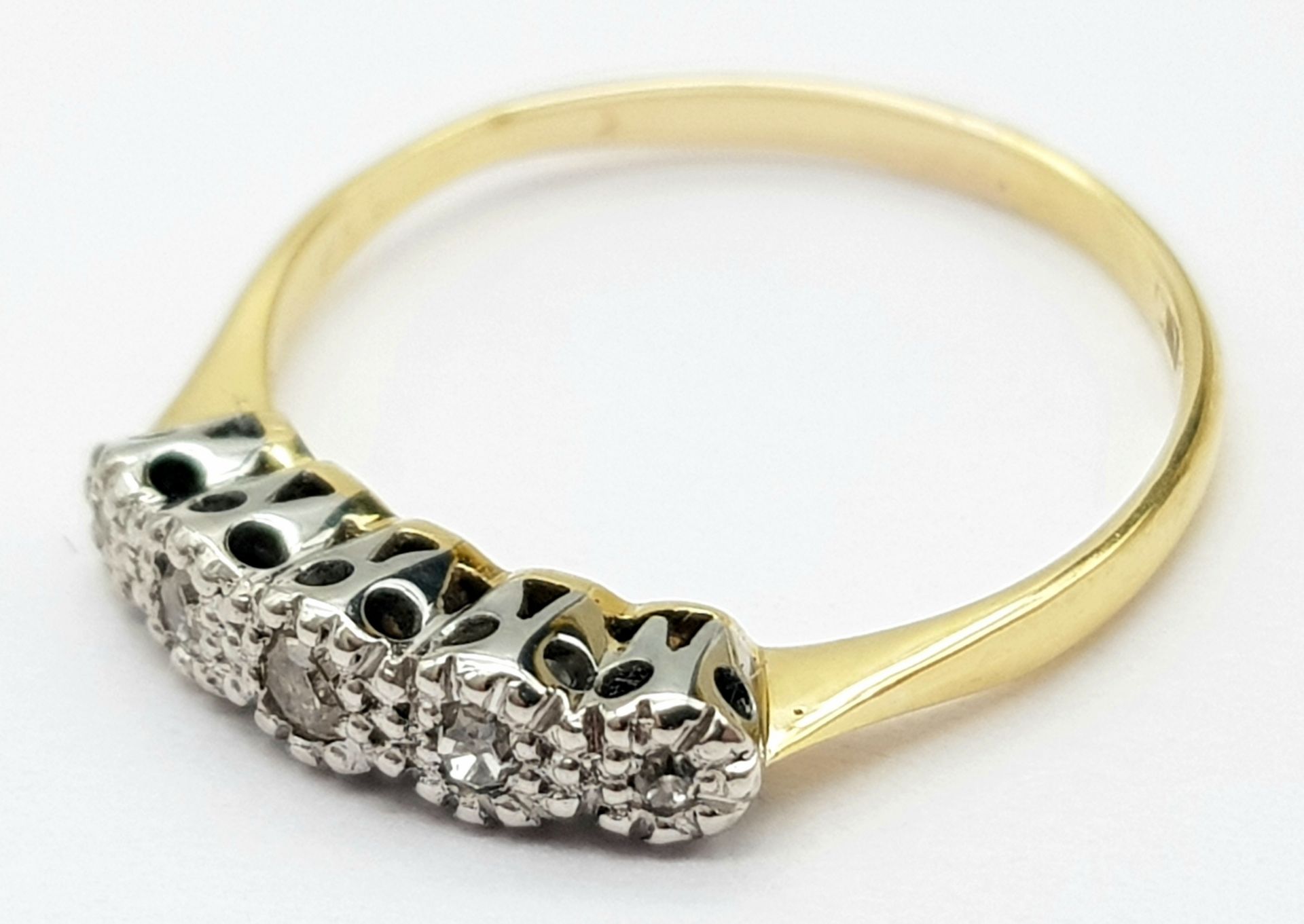 AN 18K YELLOW GOLD VINTAGE DIAMOND 5 STONE RING, Size J, 1.6g total weight. Ref: SC 8066 - Image 3 of 5