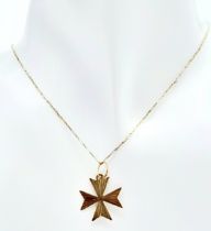 9 K yellow gold chain necklace with a Maltese cross pendant (12 x 12 mm), chain length: 51 cm, total
