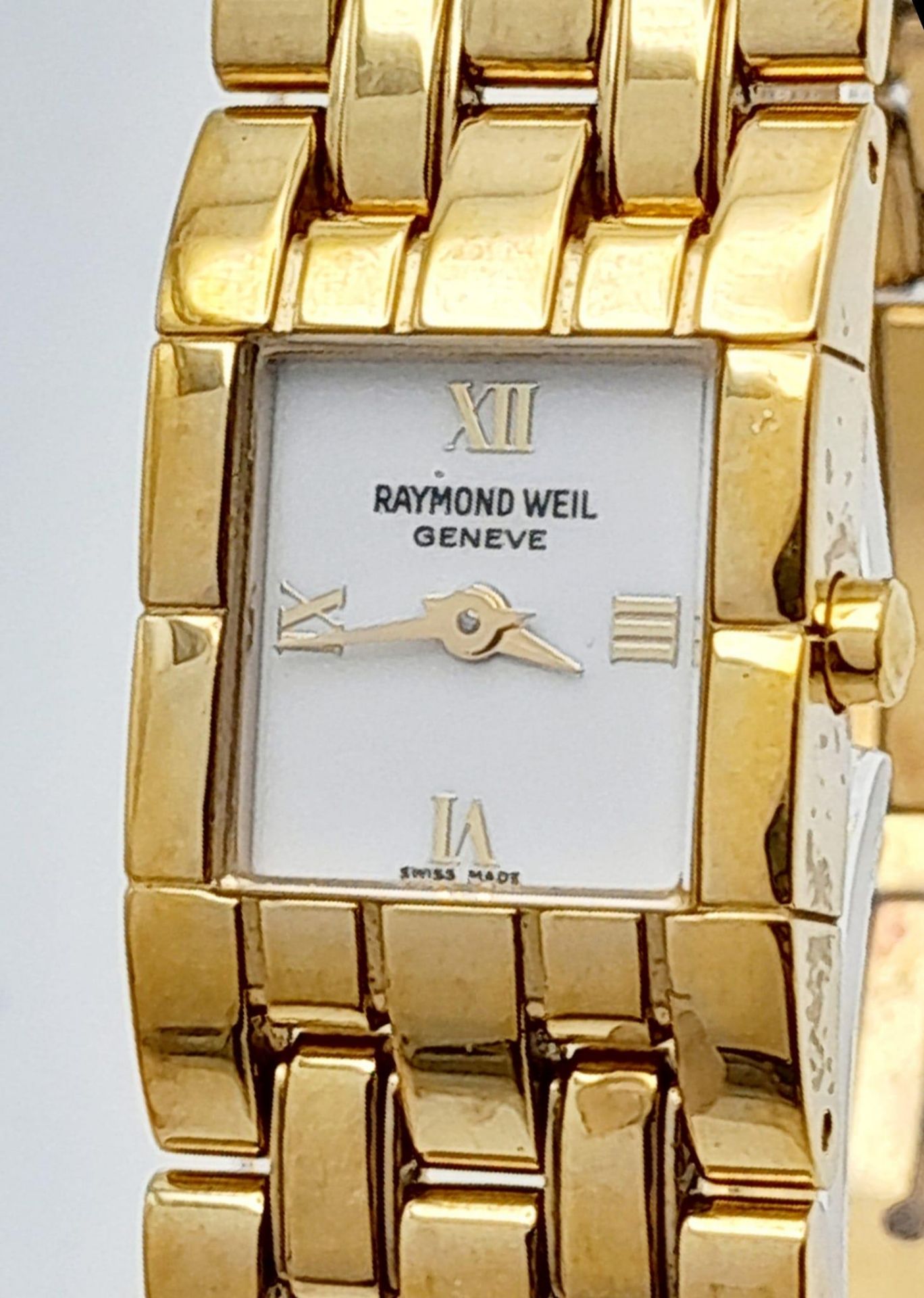 A Beautiful Gold Plated Raymond Weil Ladies Cocktail Watch. Gold plated bracelet and case - 17mm. - Image 7 of 8