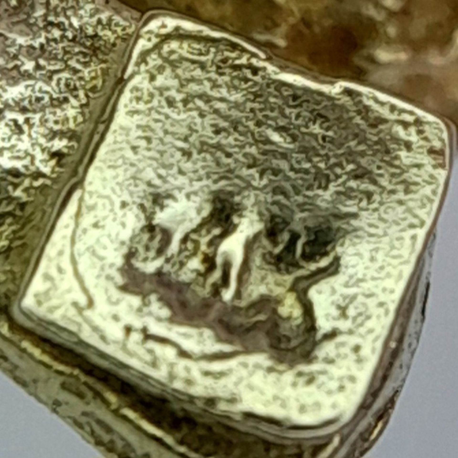 A 14K YELLOW GOLD GOLF CLUBS CHARM. 1.9cm length, 2g weight. Ref: SC 8055 - Bild 3 aus 4