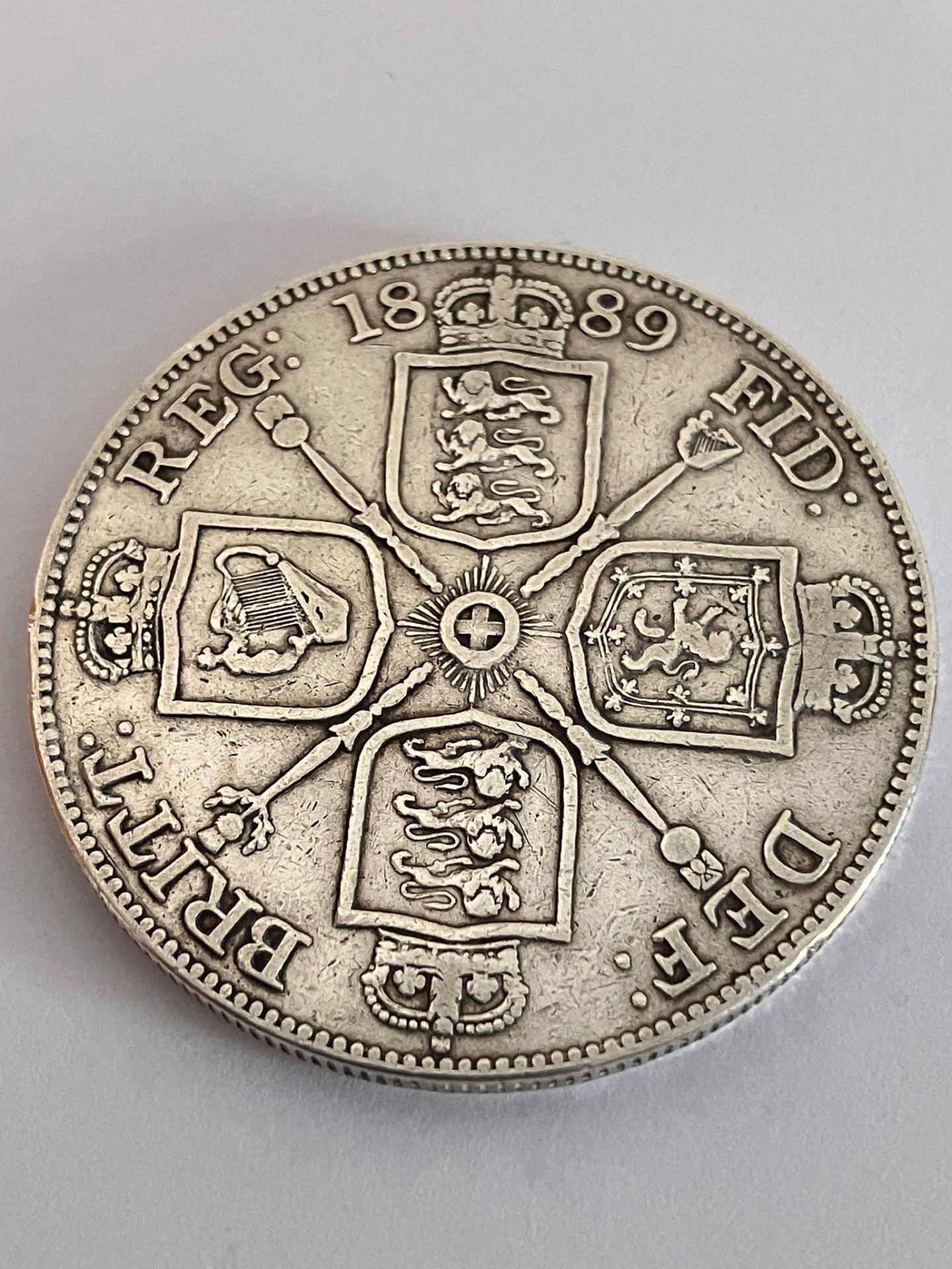 1889 SILVER DOUBLE FLORIN in very fine/extra fine condition. Having clear and bold definition to
