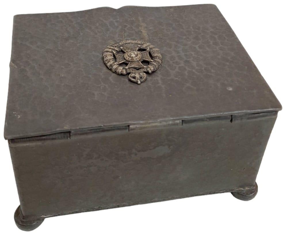 WW1 Period English Made Pewter wood lined cigarette box with insignia of the Rifle Brigade. - Image 2 of 6