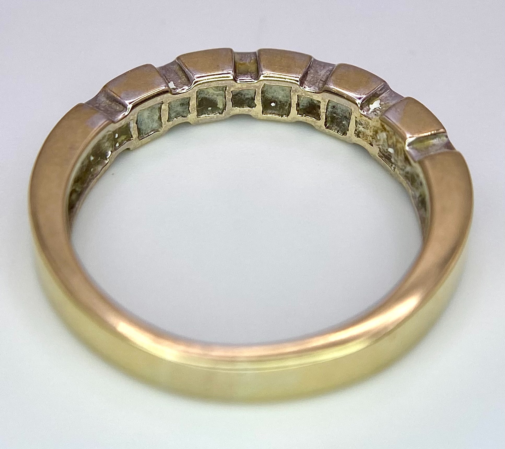 An 18K Yellow Gold Diamond Half-Eternity Ring. Mixed cut diamonds - 0.50ctw. Size P. 4.1g total - Image 5 of 6