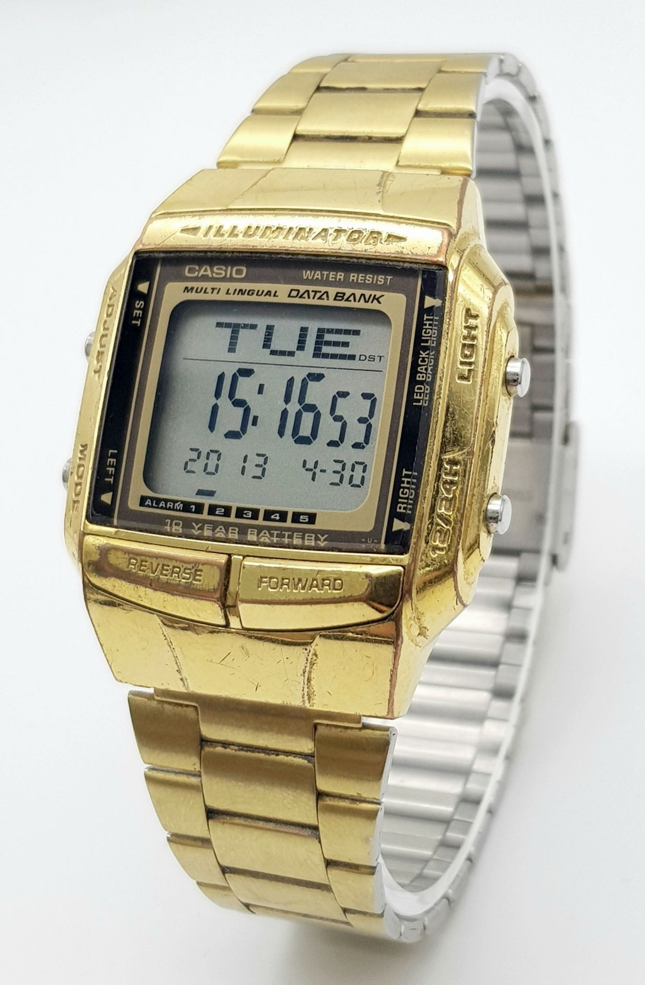 A Classic Casio Multi Lingual Data Bank Gents Quartz Watch. Gilded bracelet and case - 36mm. In good