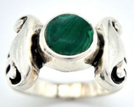 A Vintage Sterling Silver, Jadine Malachite Set, Column Mount Design Mount Ring. Size K. The Ring is