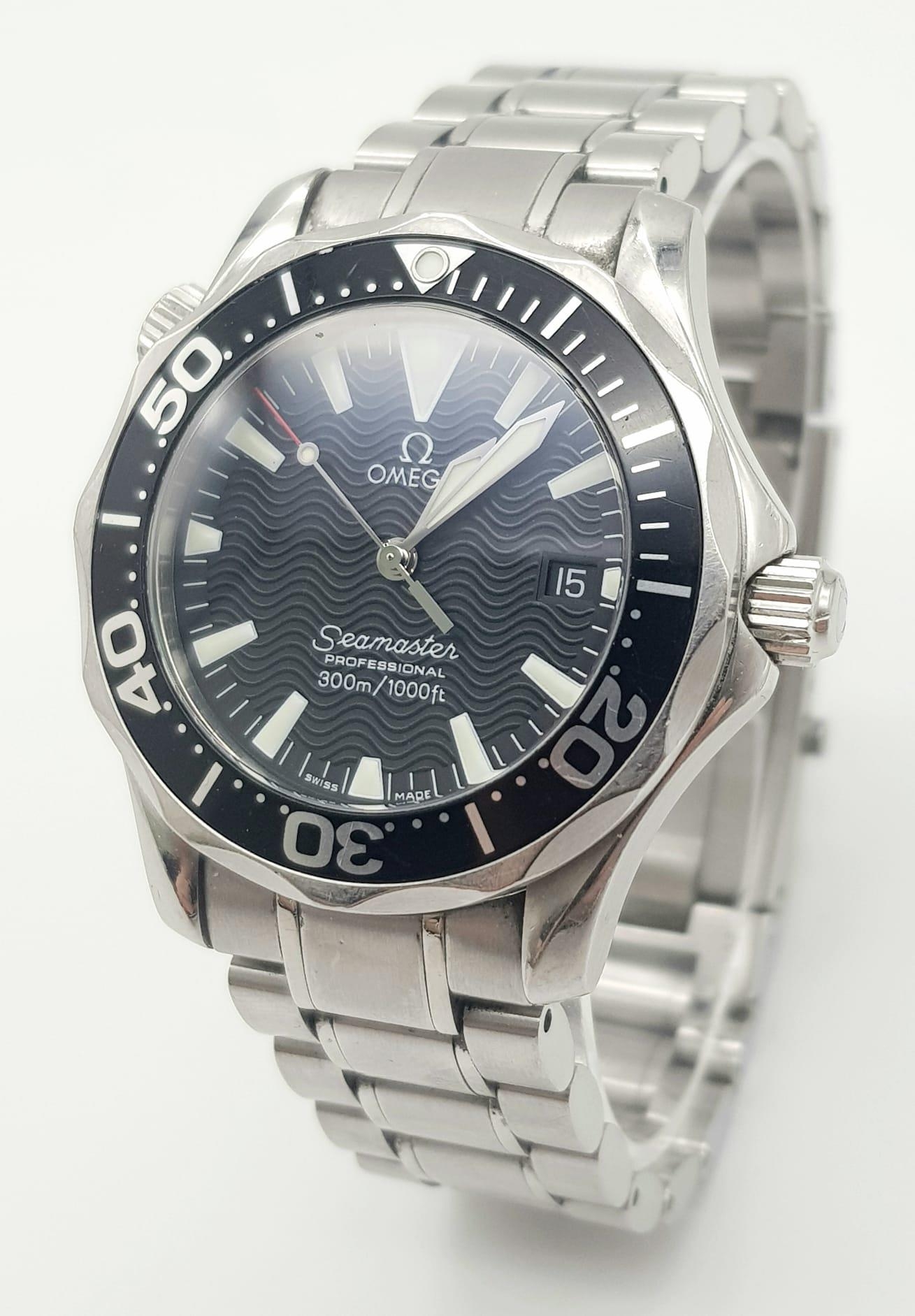 An Omega Seamaster Professional Quartz Gents Watch. Model 22625000. Calibre - 1538 - Manufactured - Image 2 of 9