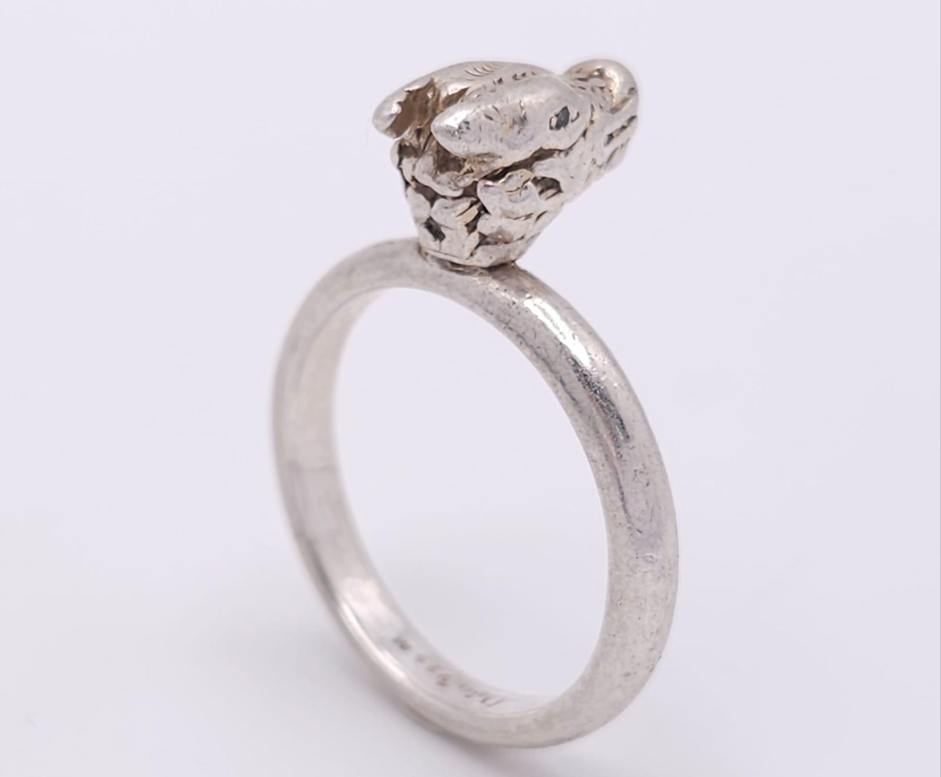 STERLING SILVER SMALL DRAGON HEAD RING, WEIGHT 4.7G SIZE N - Image 4 of 7