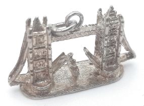 A STERLING SILVER LONDON THEMED TOWER BRIDGE CHARM/PENDANT. 3cm x 2.1cm, 6.5g weight. Ref: SC 8102