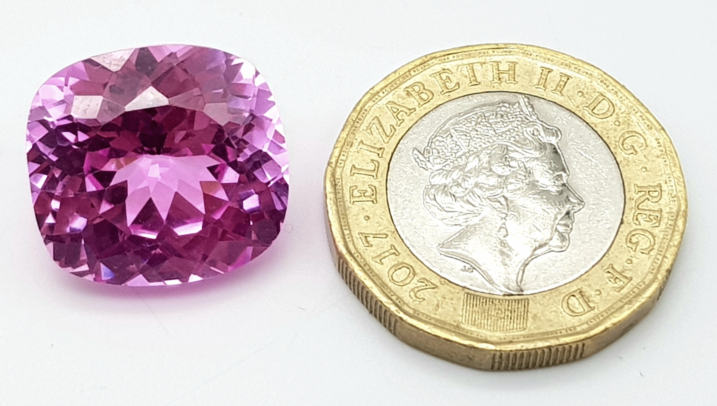 A Beautiful 21ct Pink Kunzite Gemstone. Cushion cut. Well faceted. No certificate so as found. - Image 4 of 4