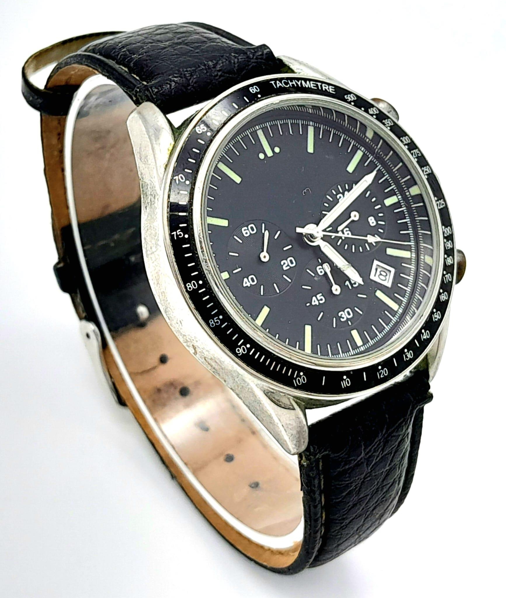A United States Nasa Astronaut Tribute Watch. Black leather strap (worn), Stainless steel case - - Bild 3 aus 6