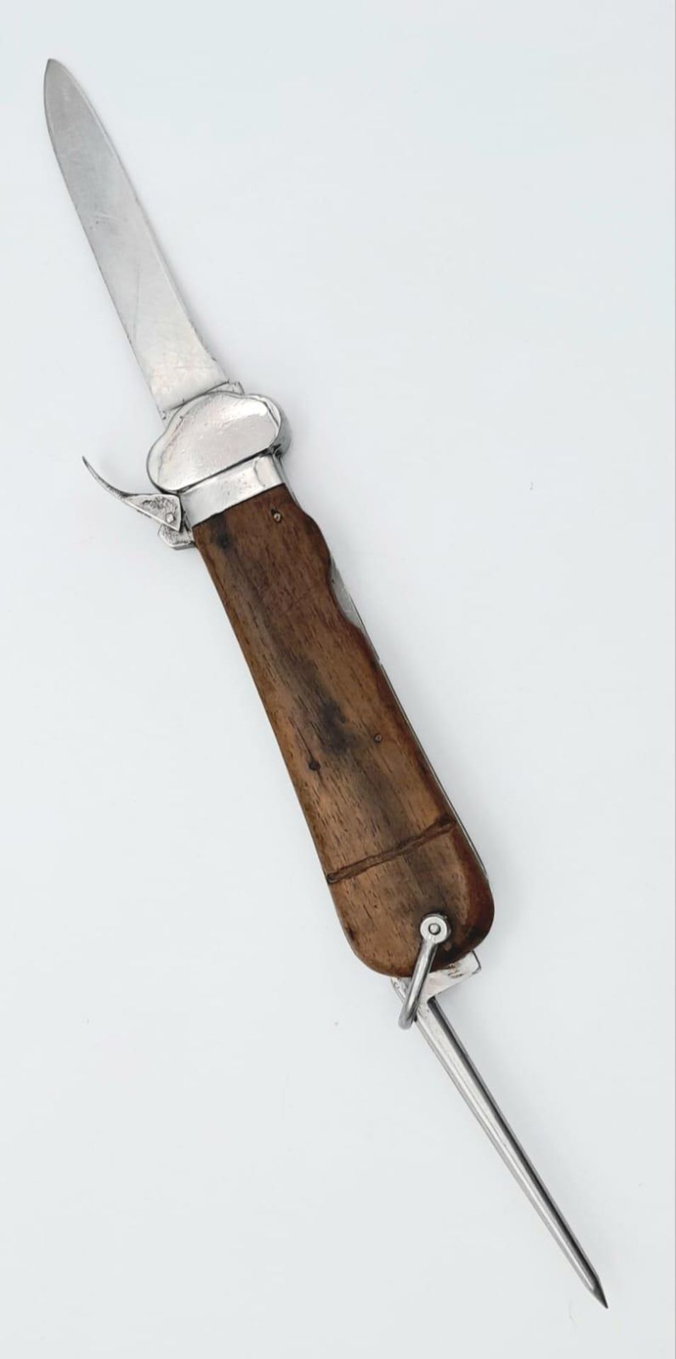 A German WW2 Luftwaffe Paratrooper Gravity Knife. Gravity action for blade release - built to get - Image 4 of 7