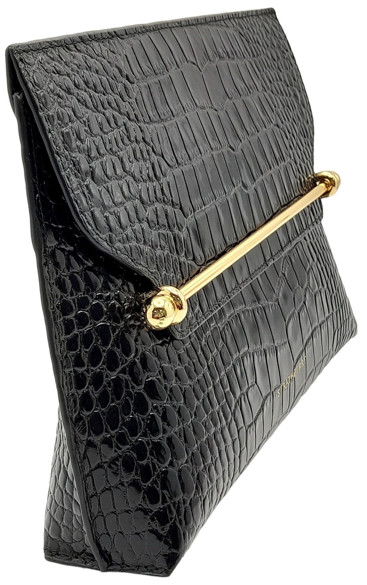 A Strathberry Black THE STYLIST Crossbody Bag. Crocodile embossed leather exterior with gold-toned - Bild 6 aus 10
