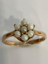 Vintage 9 carat GOLD,SEED PEARL RING, havind SEED PEARLS set in floral formation in attractive