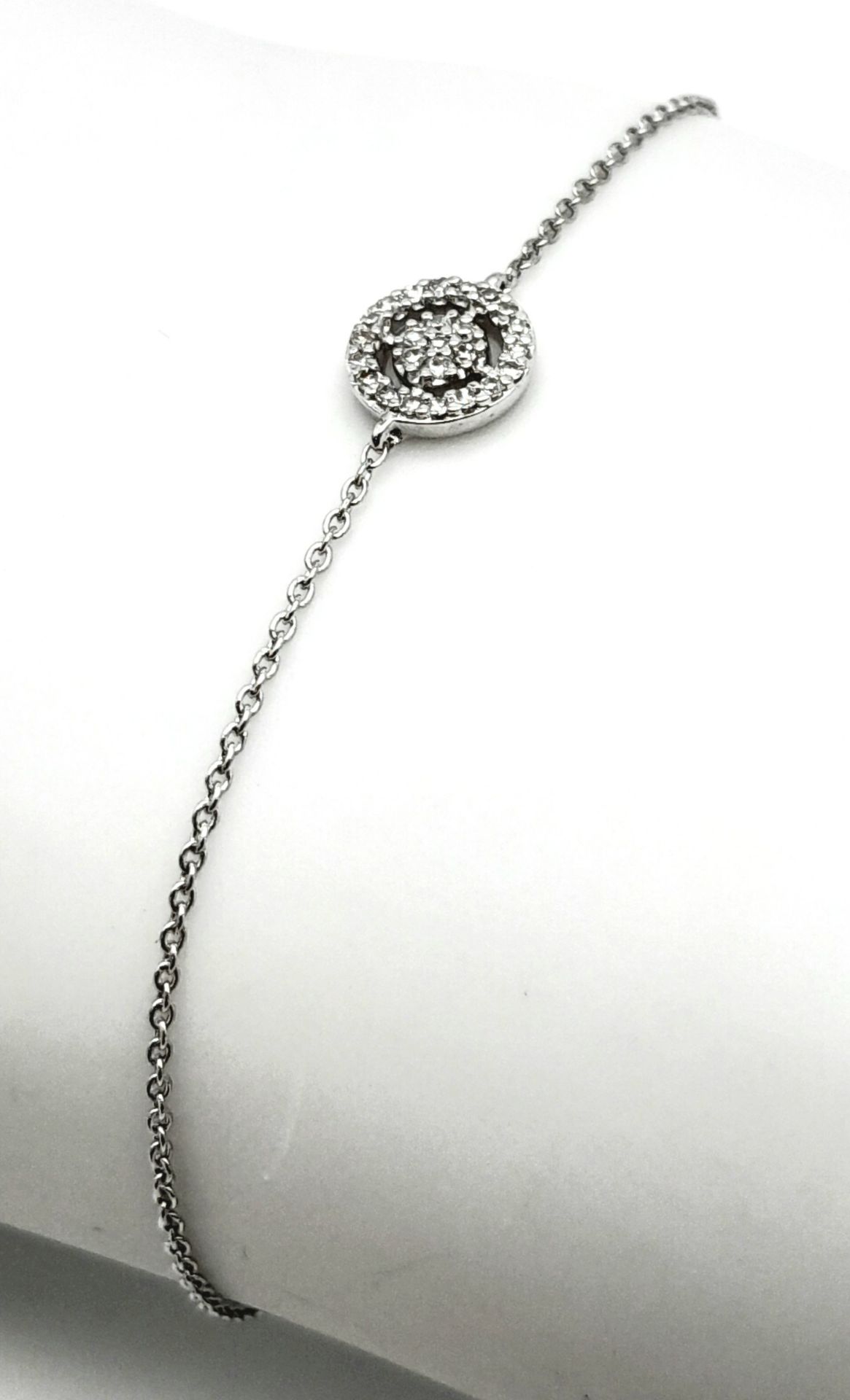 A 14K White Gold Delicate Bracelet with Diamond Accents. 16cm. 1.35g total weight. Ref: 16862 - Image 3 of 5