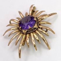 A Beautiful Vintage 18K Rose Gold and Purple Stone (possibly alexandrite) Star Brooch. 4.5cm. 7.7g