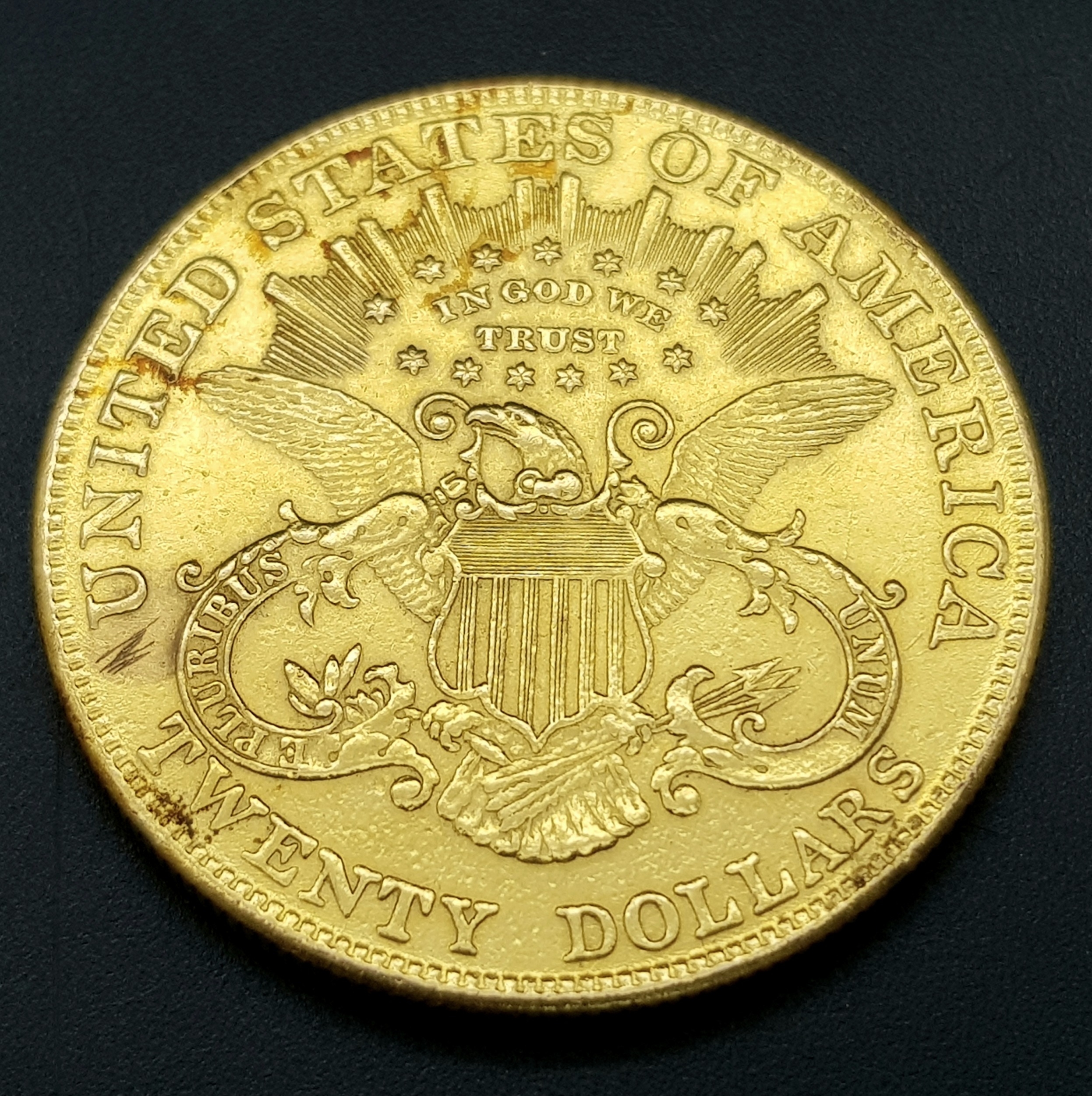 A $20 GOLD LIBERTY COIN DATED 1907 AND WEIGHING 33.43gms THIS COIN IS IN VERY GOOD CONDITION - Image 7 of 8