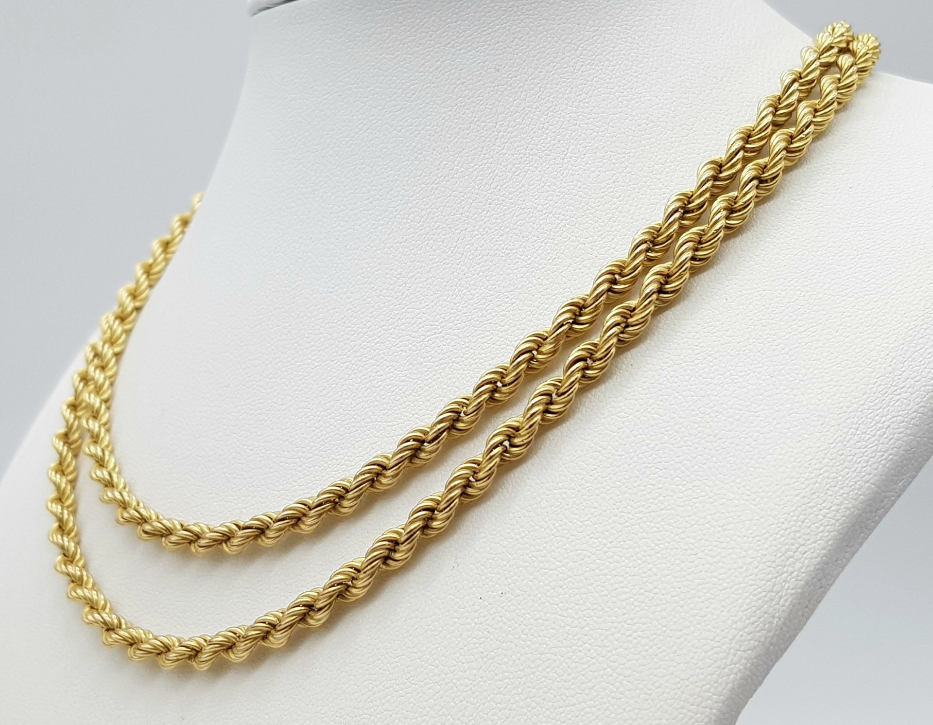 A 9K Yellow Gold Rope Necklace. 74cm. 14.3g weight. - Bild 2 aus 5