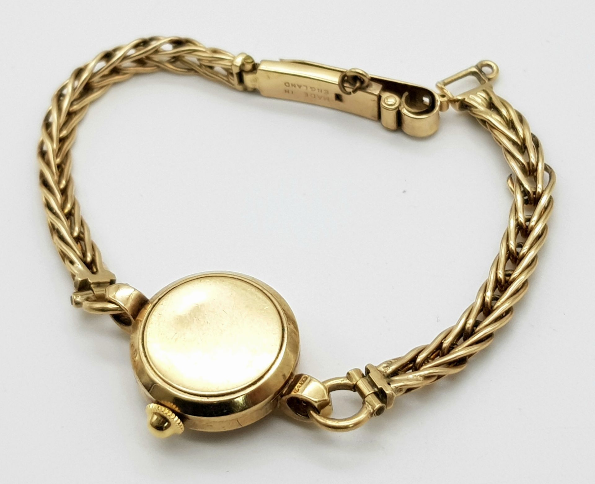 A Vintage 9K Yellow Gold Renown Ladies Watch. 9K gold bracelet and case - 18mm. Patinaed dial. - Image 3 of 6