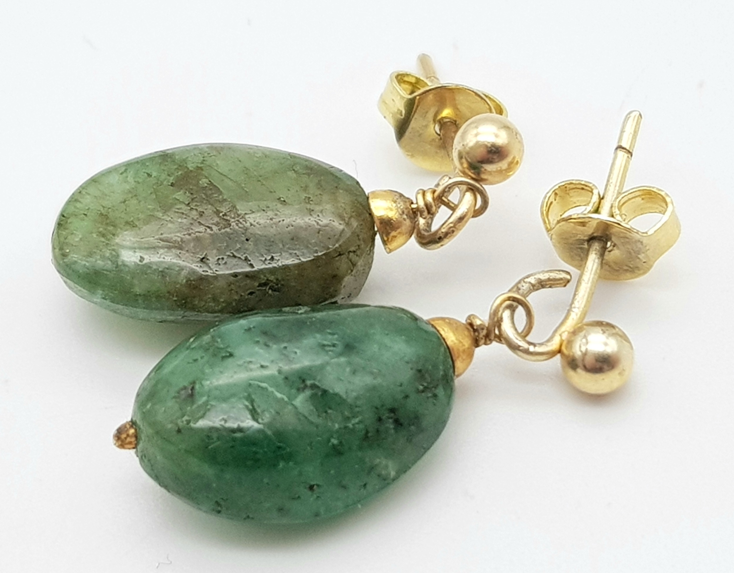 A Pair of Natural Emerald Earrings Set In Yellow Metal. - Image 2 of 3