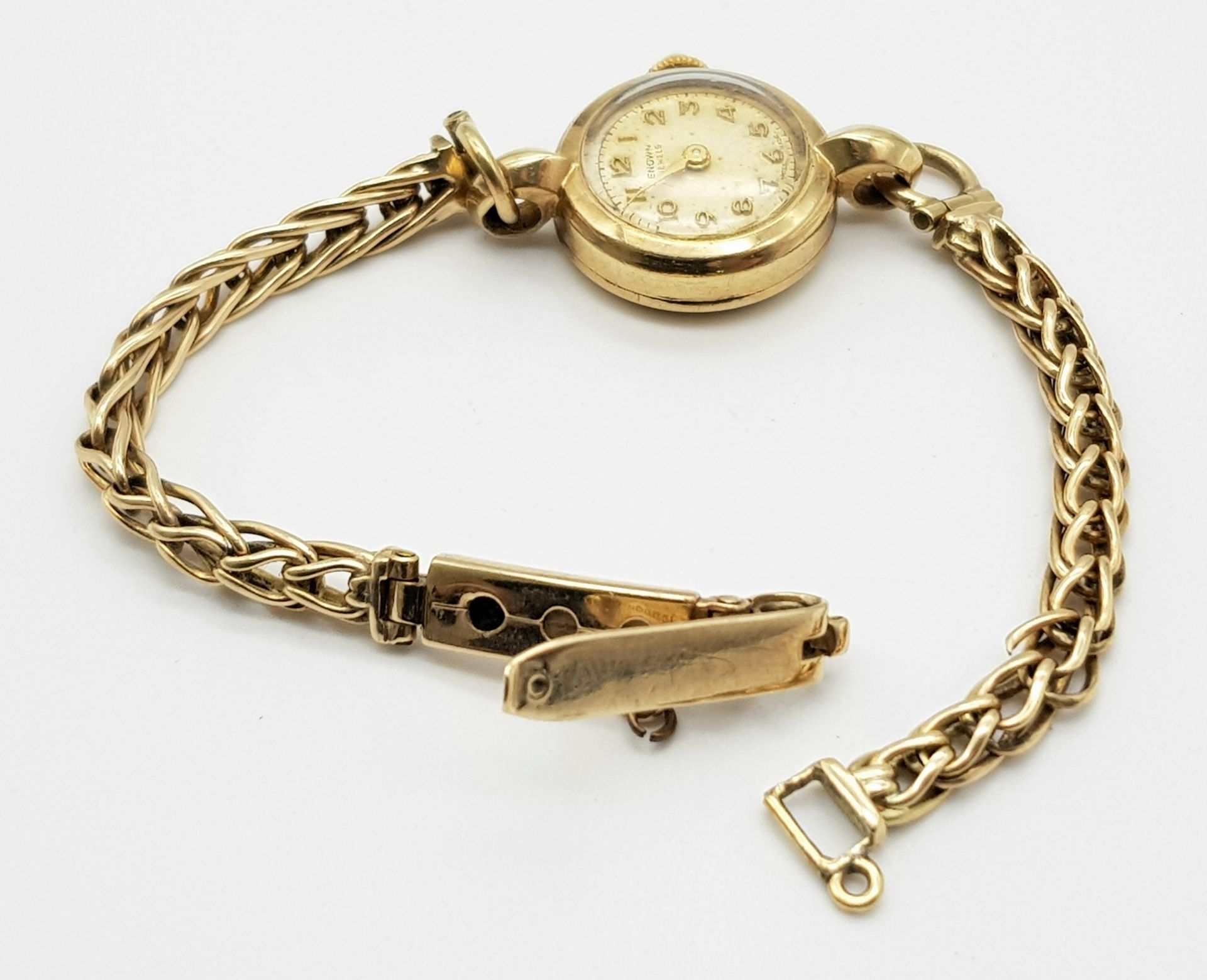 A Vintage 9K Yellow Gold Renown Ladies Watch. 9K gold bracelet and case - 18mm. Patinaed dial. - Image 4 of 6