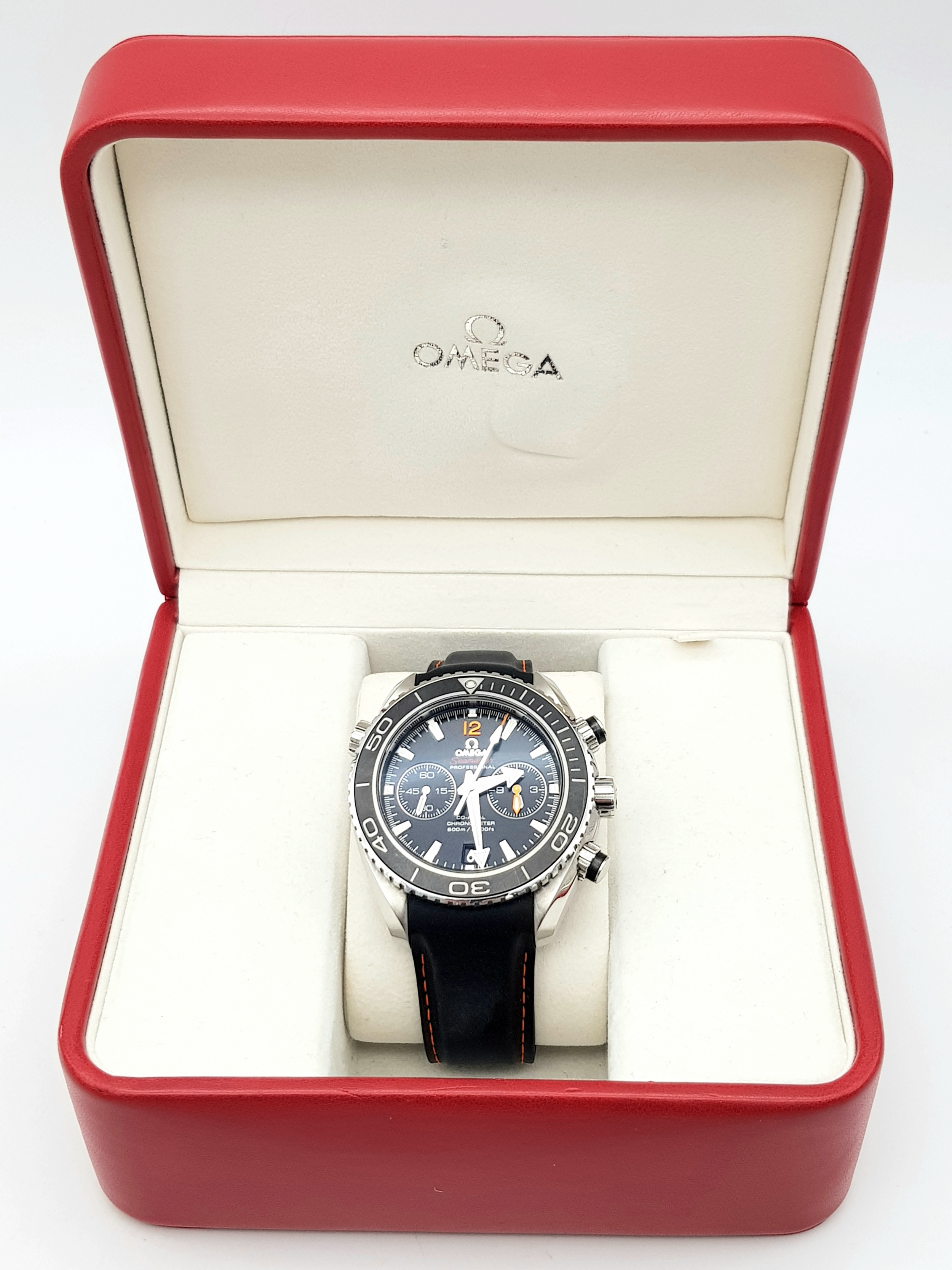 A FANTASTIC EXAMPLE OF AN OMEGA "SEAMASTER" PROFESSIONAL CO-AXIAL CHRONOMETER WITH 2000FT LIMIT . - Image 4 of 8
