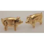 A Pair of 9K Yellow Gold Pig Stud Earrings. 15mm. Ref: 68401N