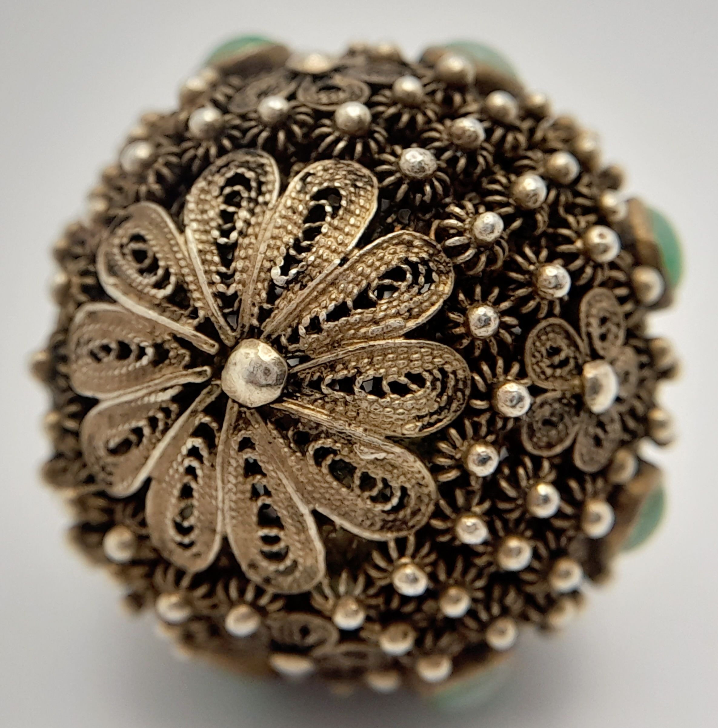 An Antique Gold Plated Silver Decorative Orb Pendant. Ornate filigree work with jade accents. 3.5cm. - Image 2 of 5