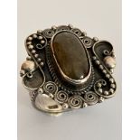 Vintage SILVER and LABRADORITE RING. Consisting a polished Oval LABRADORITE set on a magnificent