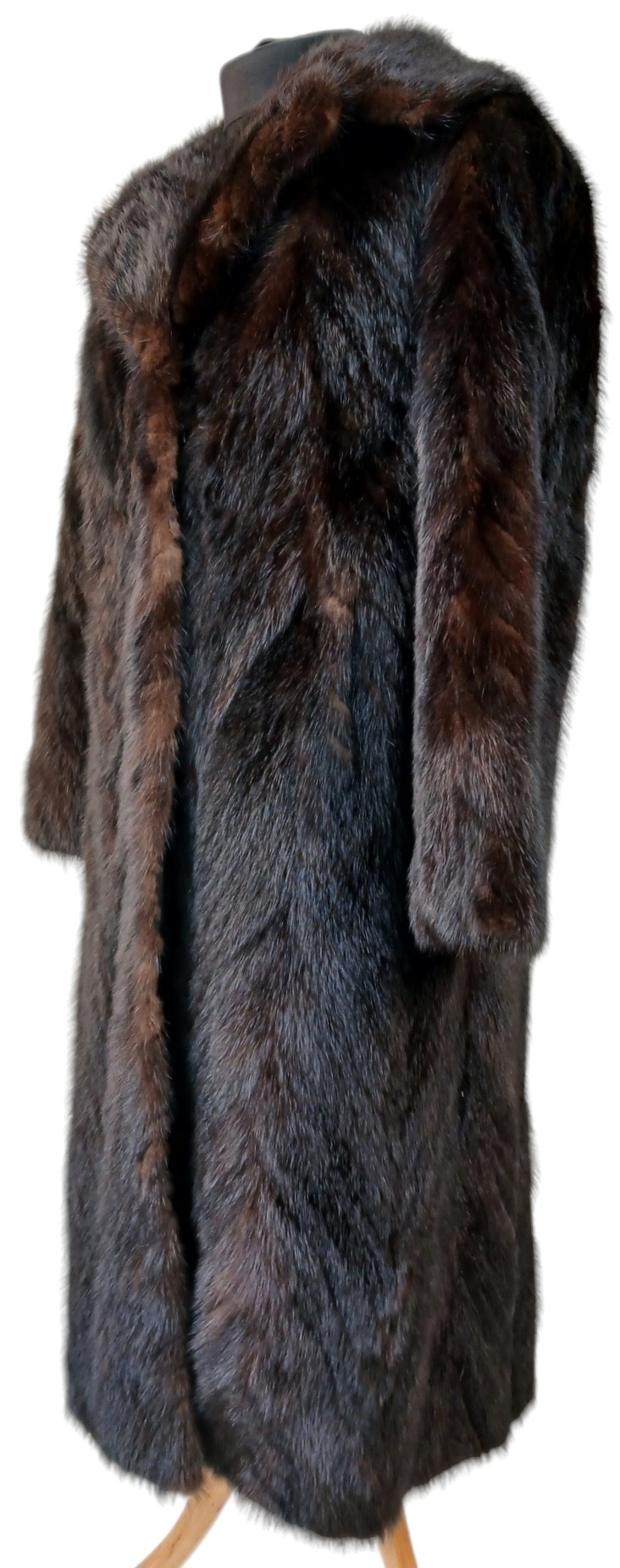 A Vintage Full Length Fur Coat - Possibly Mink/Sable. - Image 2 of 7