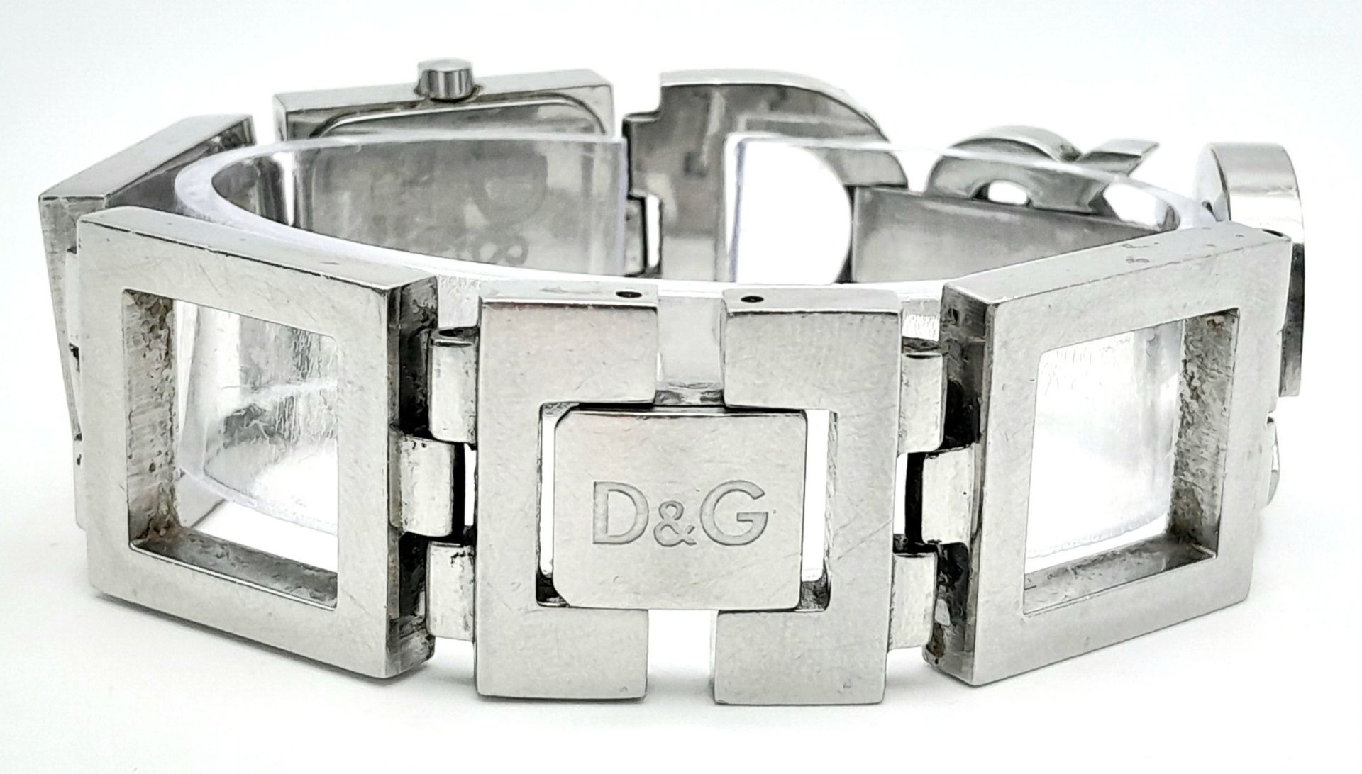 The very iconic ladies DOLCE & GABBANA watch with the D & G logo studded in Swarovski crystals. - Image 6 of 7