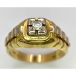 AN 18K TWO COLOUR ROLEX STYLE DIAMOND RING. 6.8G. SIZE P.