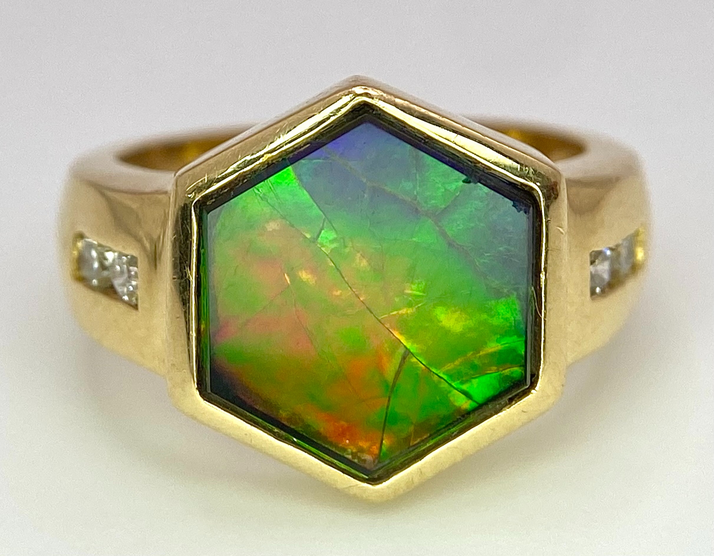 A Very Different, 14K Gold, Ammolite and Diamond Ring. Hexagonal shape. Size L. 6.3g total weight. - Image 4 of 9