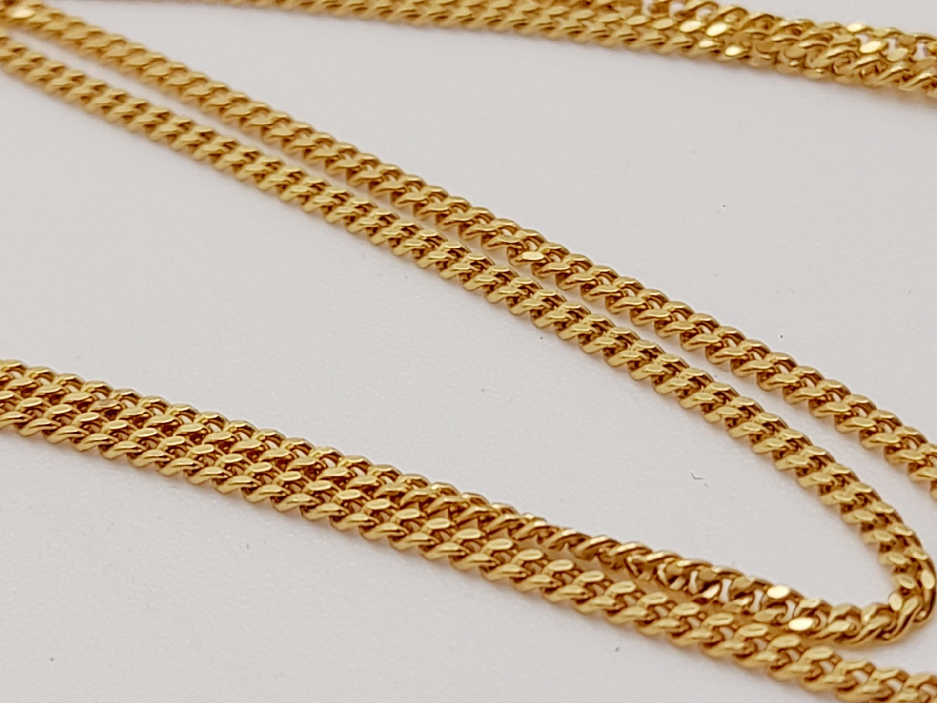 A 9 K yellow gold chain necklace with a cross pendant, chain length: 50 cm, cross height: 33 mm, - Image 2 of 5