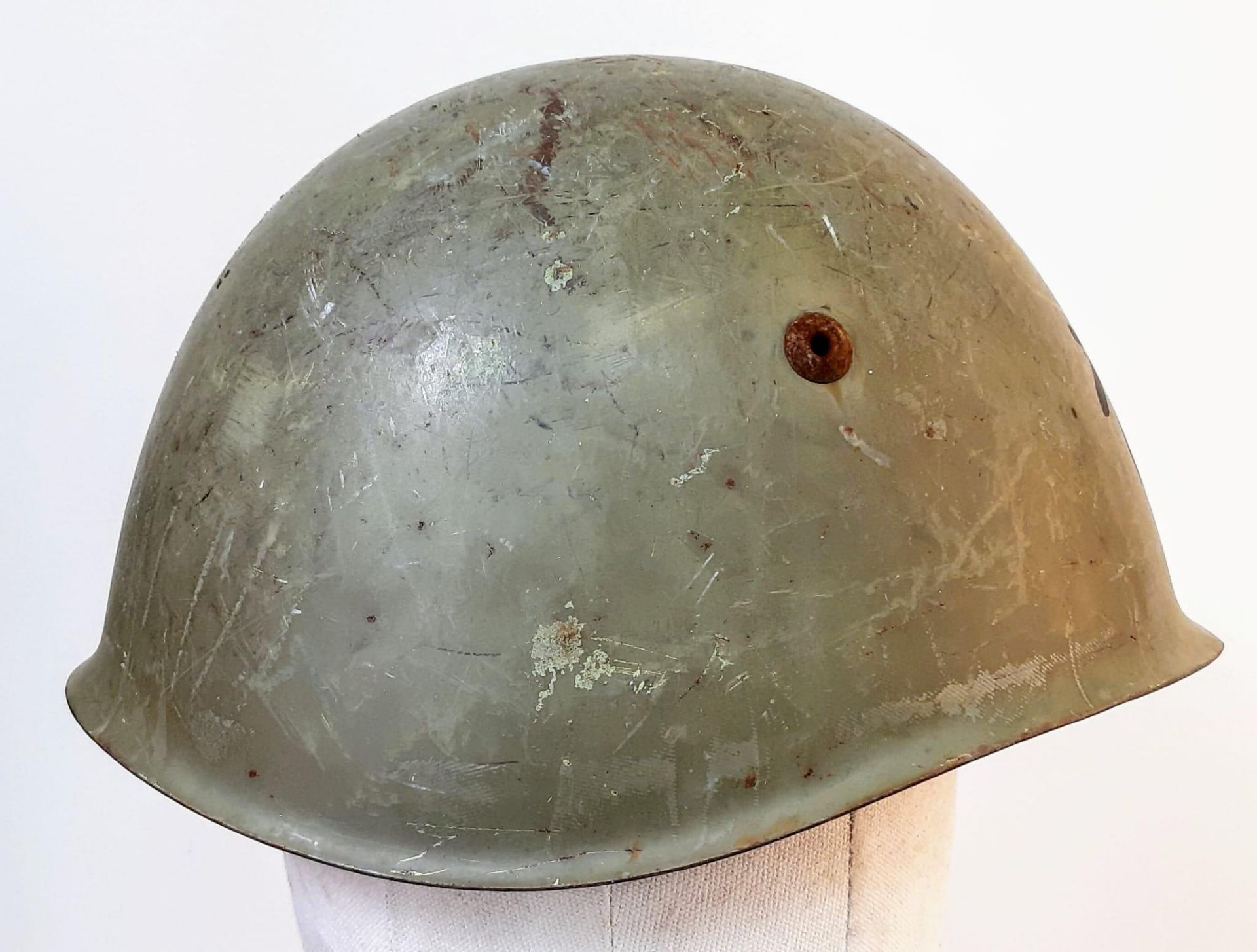 WW2 Italian M33 Coastal Artillery Helmet. The liner is a little dray, could do with some leather - Image 4 of 6
