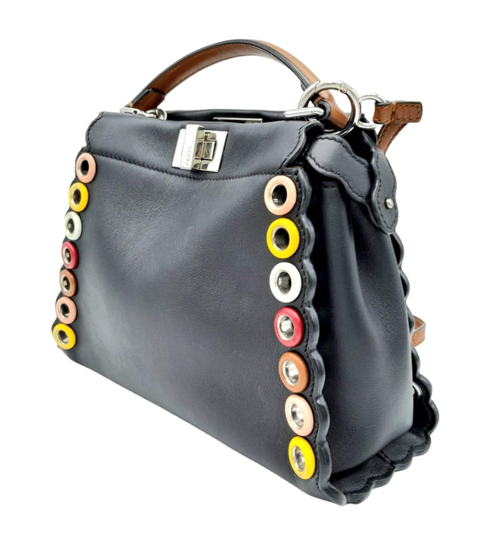 A Fendi Nappa scalloped grommet mini peakaboo satchel bag in black and multicolour. Black leather - Bild 2 aus 8