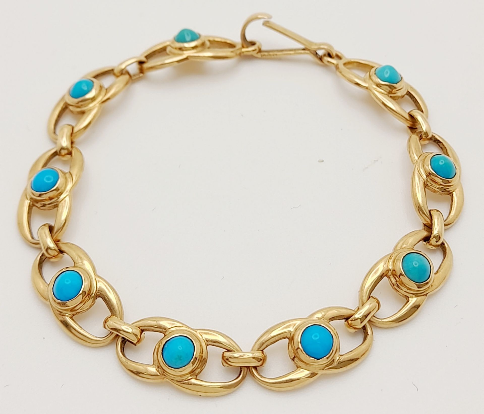 A 18K (TESTED AS) YELLOW GOLD BRACELET SET WITH 9 TURQUOISE STONES, 18CM LENGTH, 15.7G. ref: BM01 - Image 6 of 6