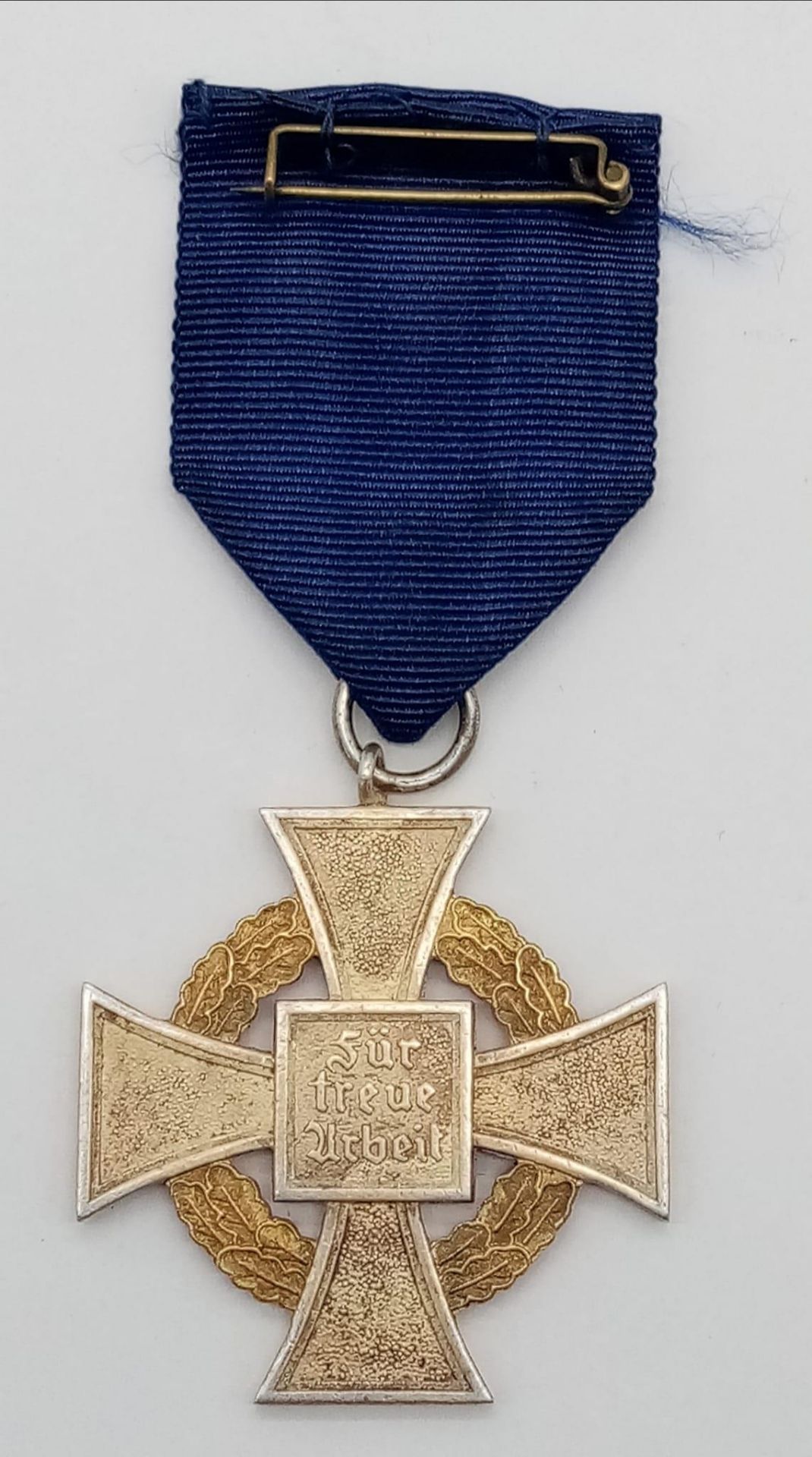 3rd Reich Civil Service 50 Year Medal “Für treue Arbeit” (“For Faithful Work”) - Image 2 of 3
