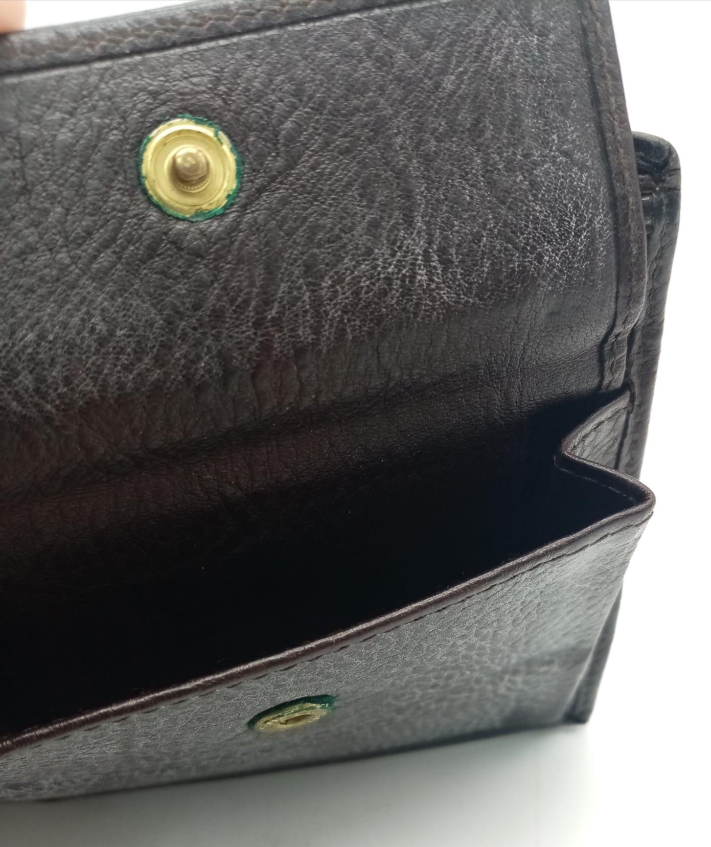 A dark brown leather Gucci card wallet, 3 card holders with a popper pocket. Size approx. - Bild 5 aus 6