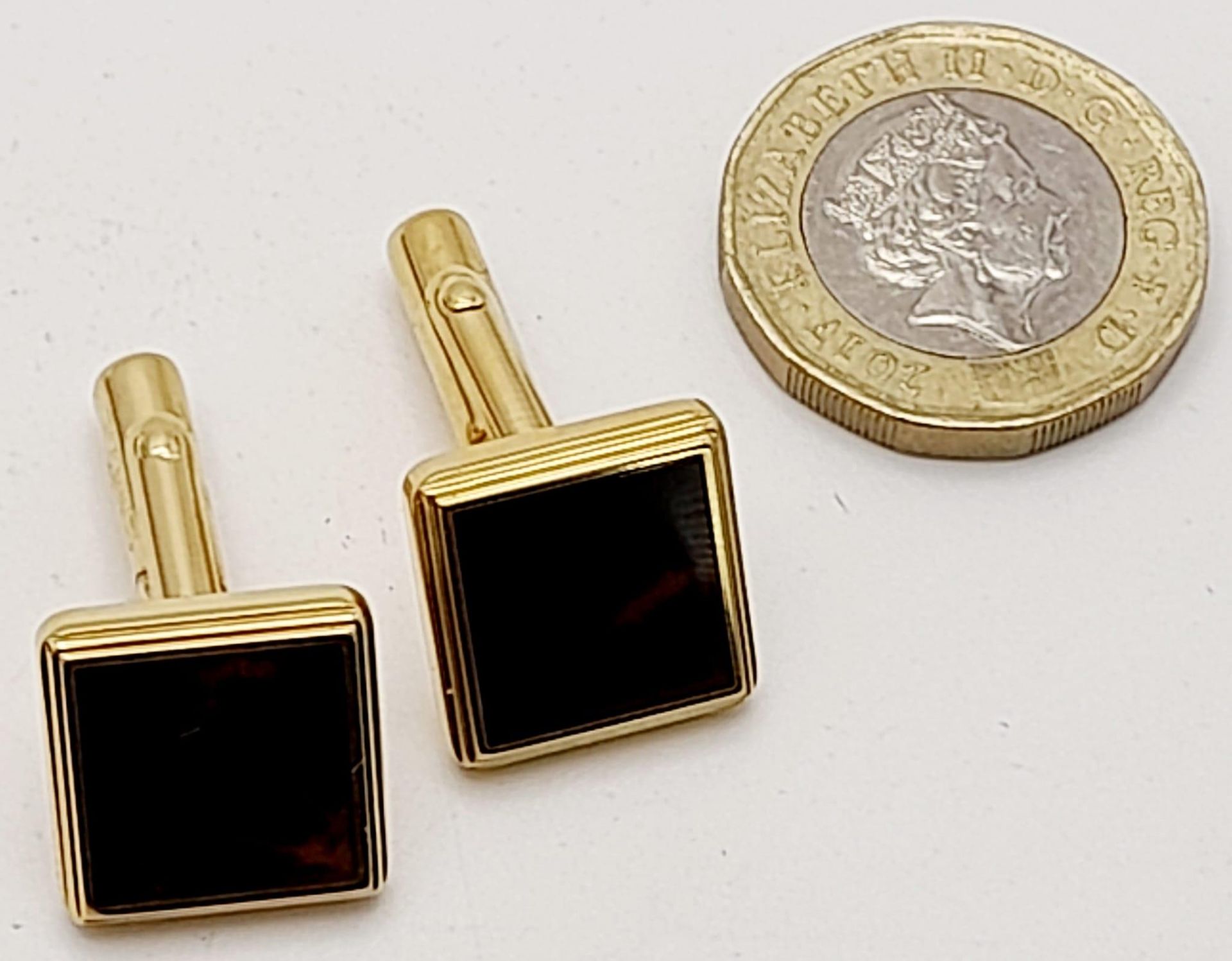 An Excellent Condition Pair of Square Yellow Gold Gilt Tortoiseshell Cufflinks by Dunhill in their - Bild 8 aus 8